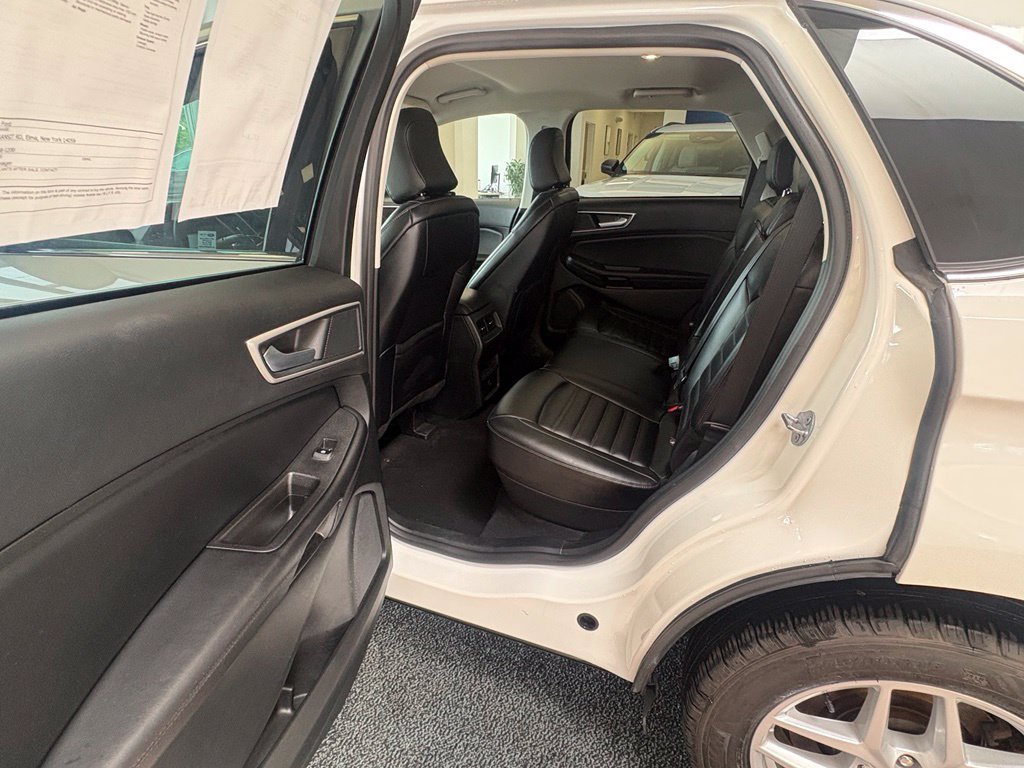 Used 2023 Ford Edge SEL AWD/4WD image 27