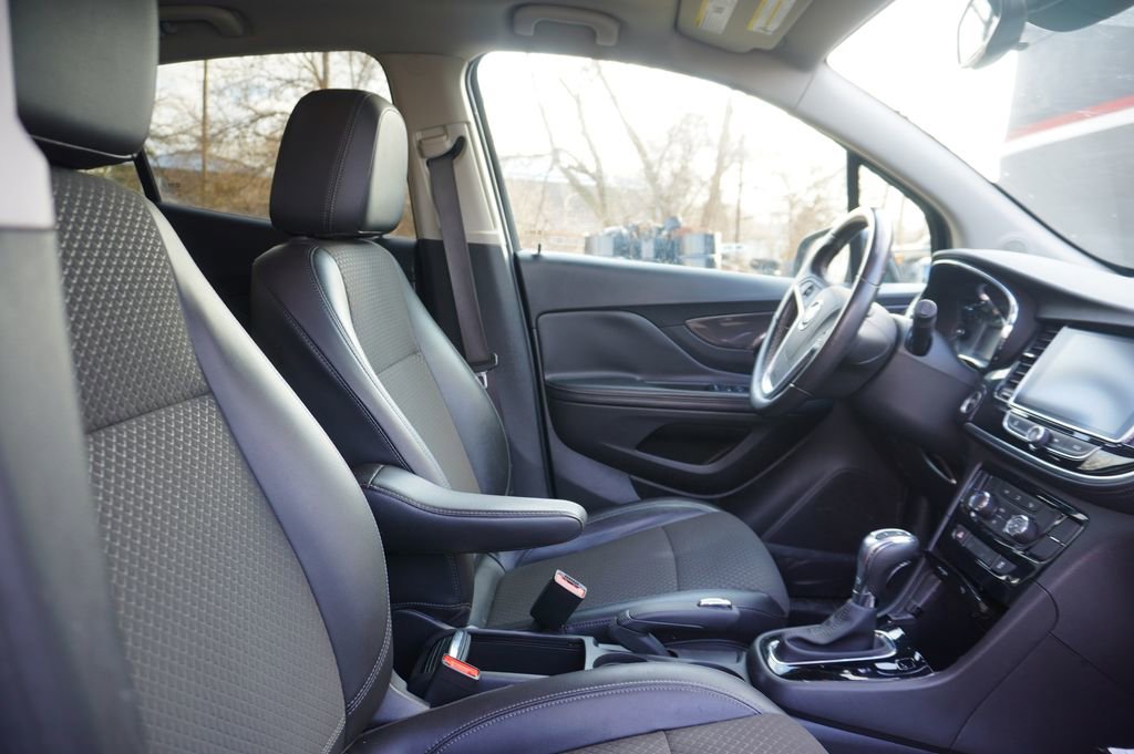 Used 2019 Buick Encore Preferred image 9