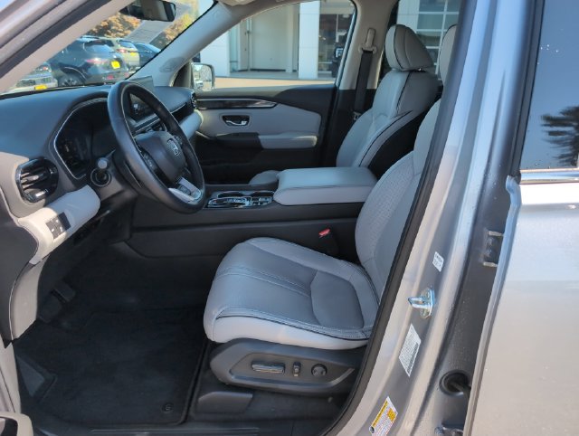 Certified 2025 Honda Pilot Elite image 17