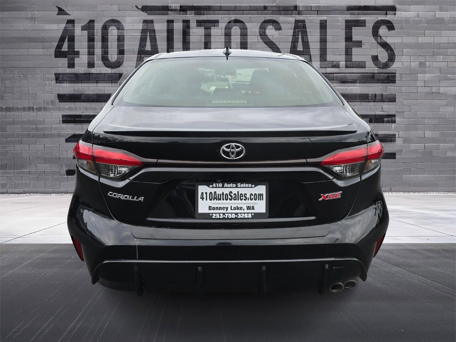 Used 2024 Toyota Corolla XSE image 4