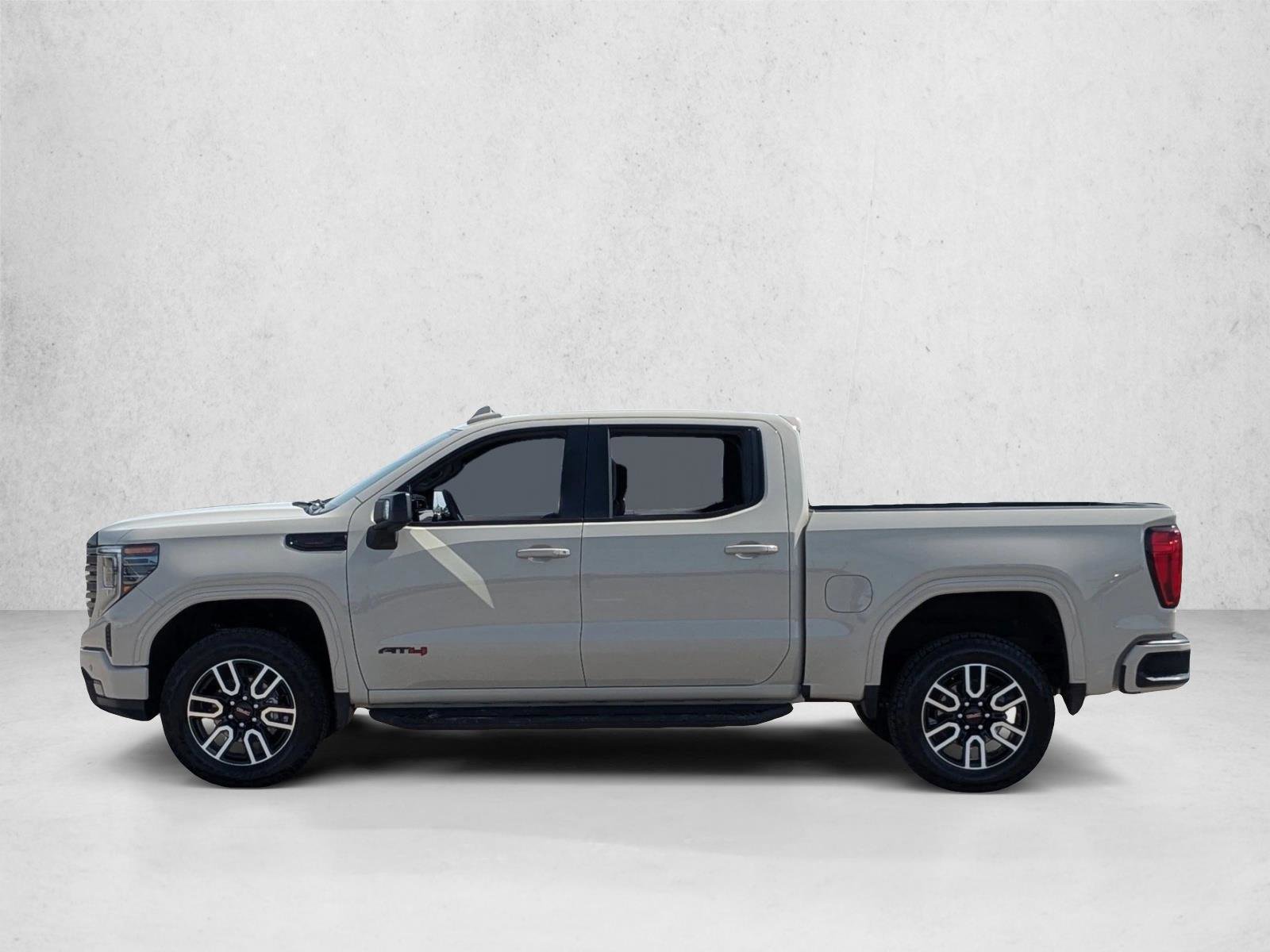 Used 2026 GMC Sierra 1500 AT4 w/ AT4 Premium Package AWD/4WD image 9