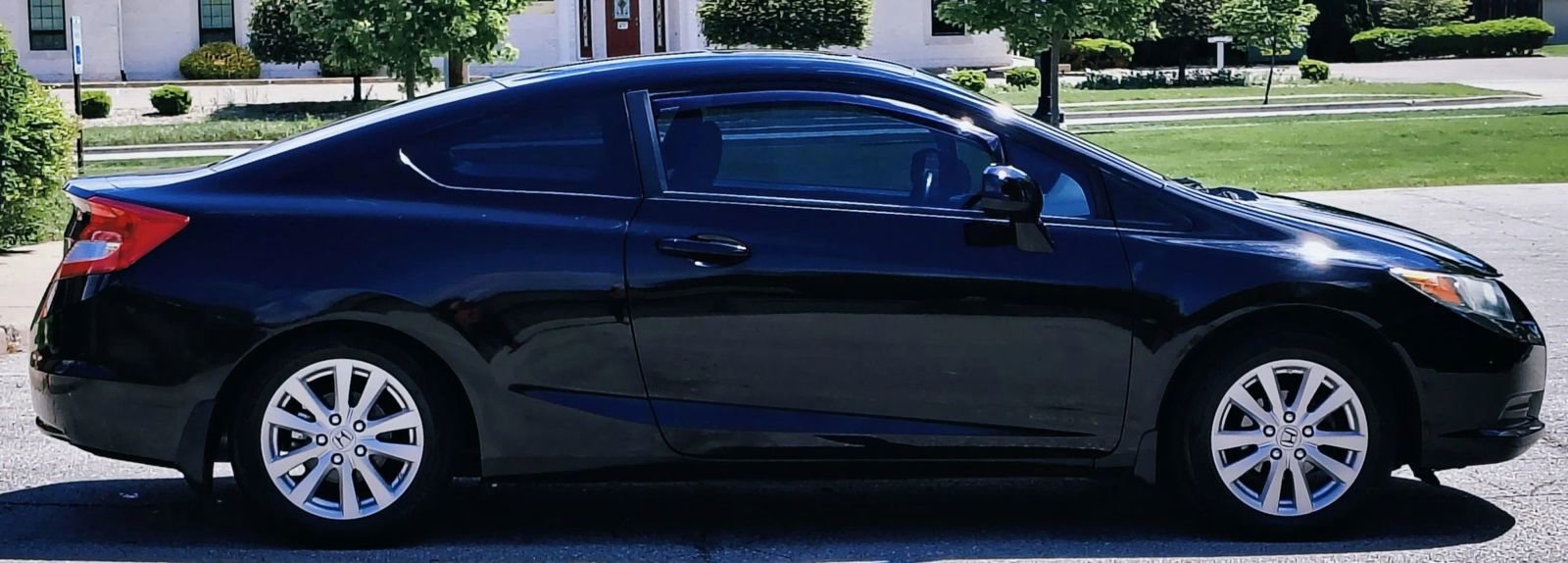 Used 2012 Honda Civic EX-L image 2
