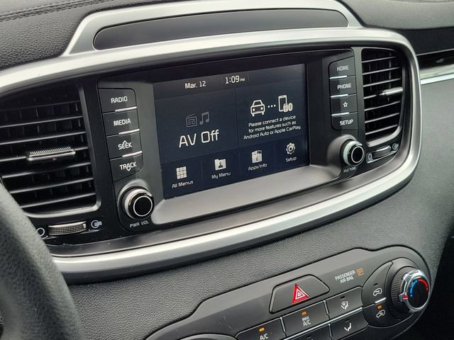 Certified 2020 Kia Sorento LX image 18