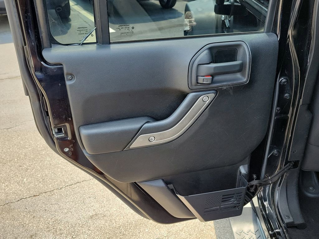 Used 2015 Jeep Wrangler Unlimited Sport w/ Quick Order Package 24S image 9