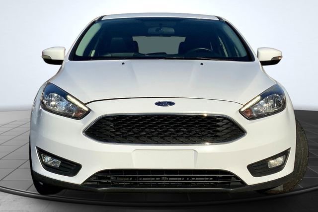 Used 2015 Ford Focus SE w/ Equipment Group 201A image 3