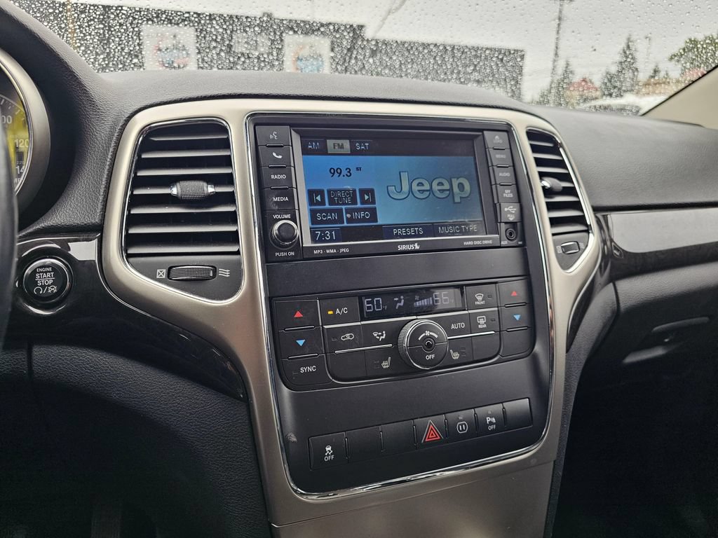 Used 2011 Jeep Grand Cherokee Laredo AWD/4WD image 27