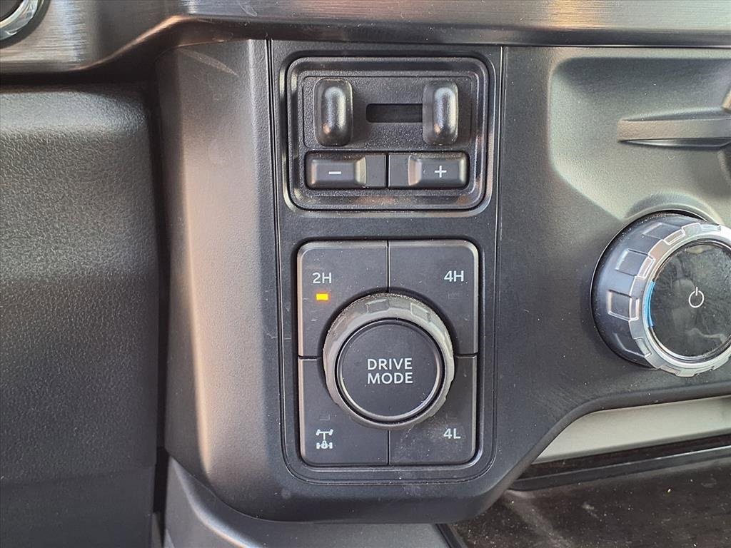 Used 2023 Ford F250 Lariat w/ Chrome Package image 31