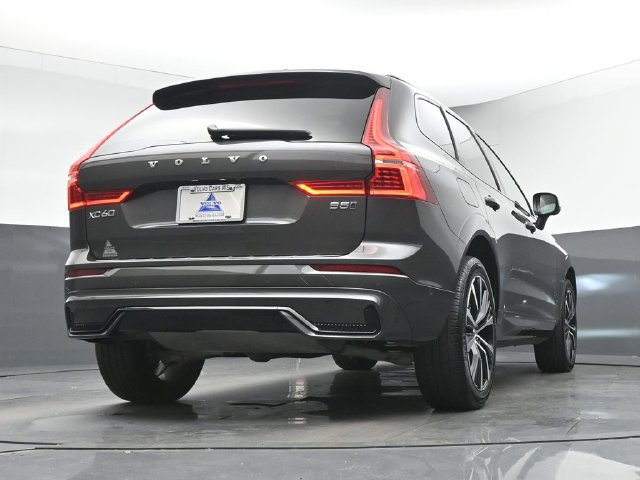 Used 2024 Volvo XC60 B5 Plus w/ Protection Package Premier AWD/4WD image 41
