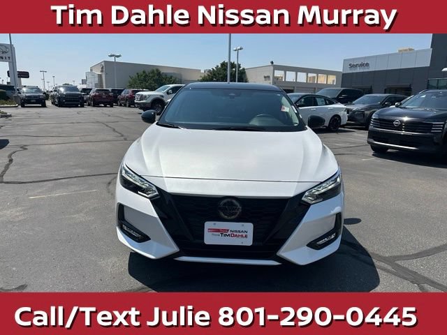 Used 2023 Nissan Sentra SR w/ Midnight Edition Package FWD image 4