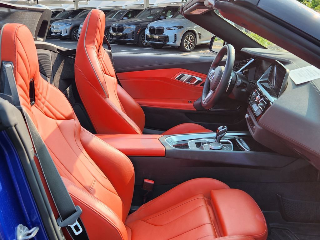Used 2024 BMW Z4 M40i w/ Premium Package RWD image 29