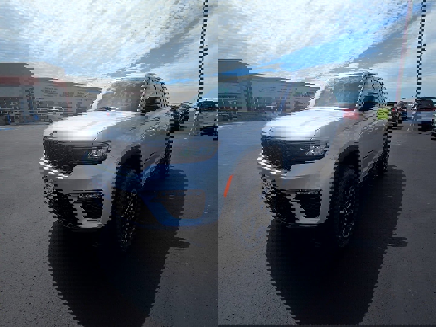 New 2025 Jeep Grand Cherokee Limited image 1