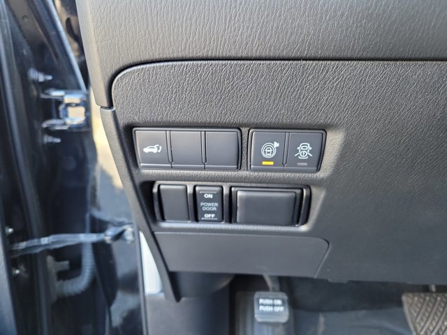 Used 2020 Nissan Armada SL w/ Premium Package image 22