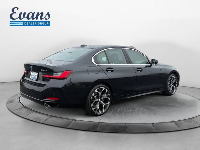 Certified 2026 BMW 330i xDrive Sedan AWD/4WD image 7