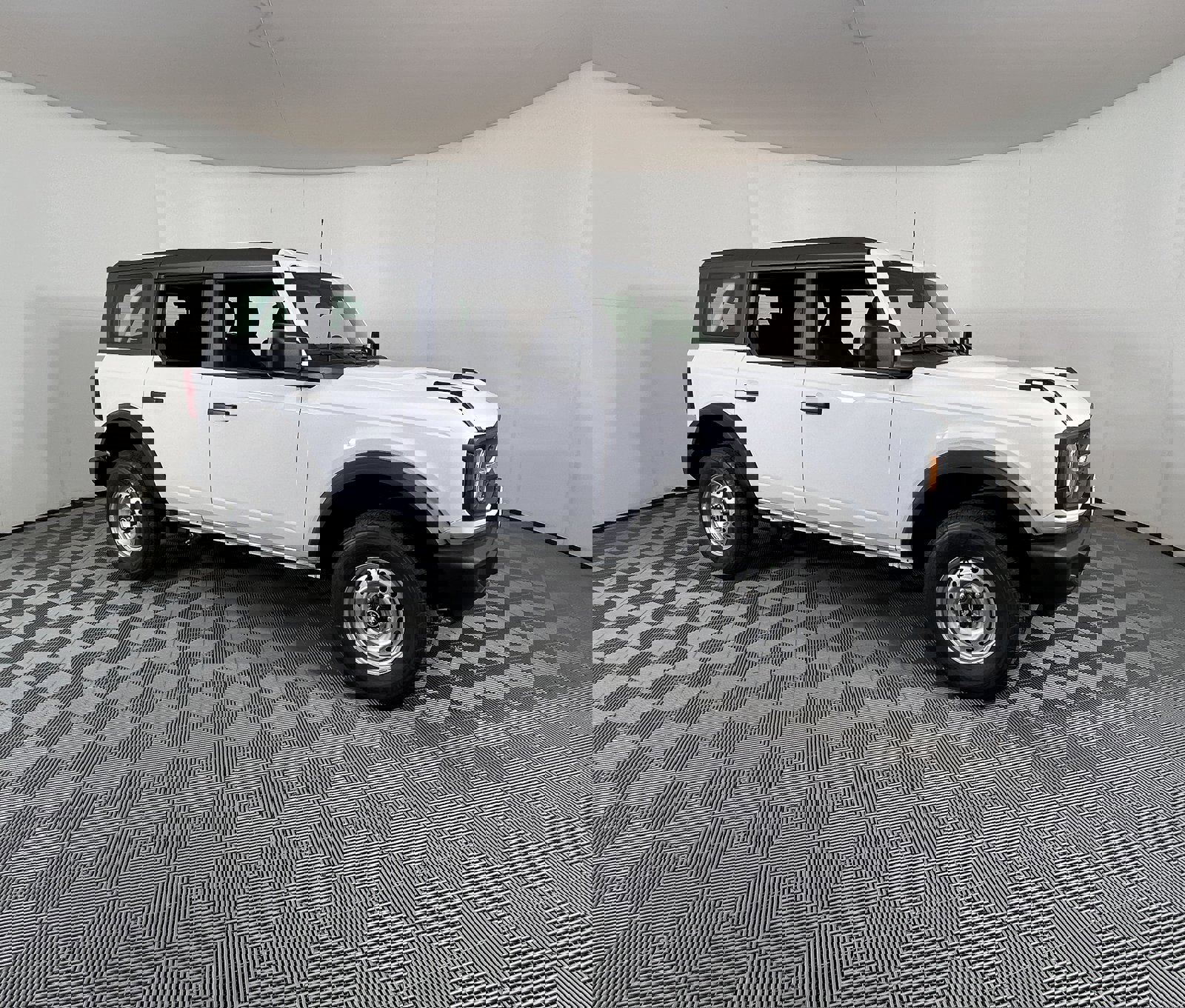 New 2025 Ford Bronco 4-Door