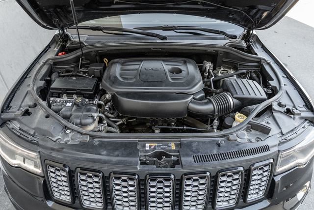 Used 2021 Jeep Grand Cherokee Laredo X image 15