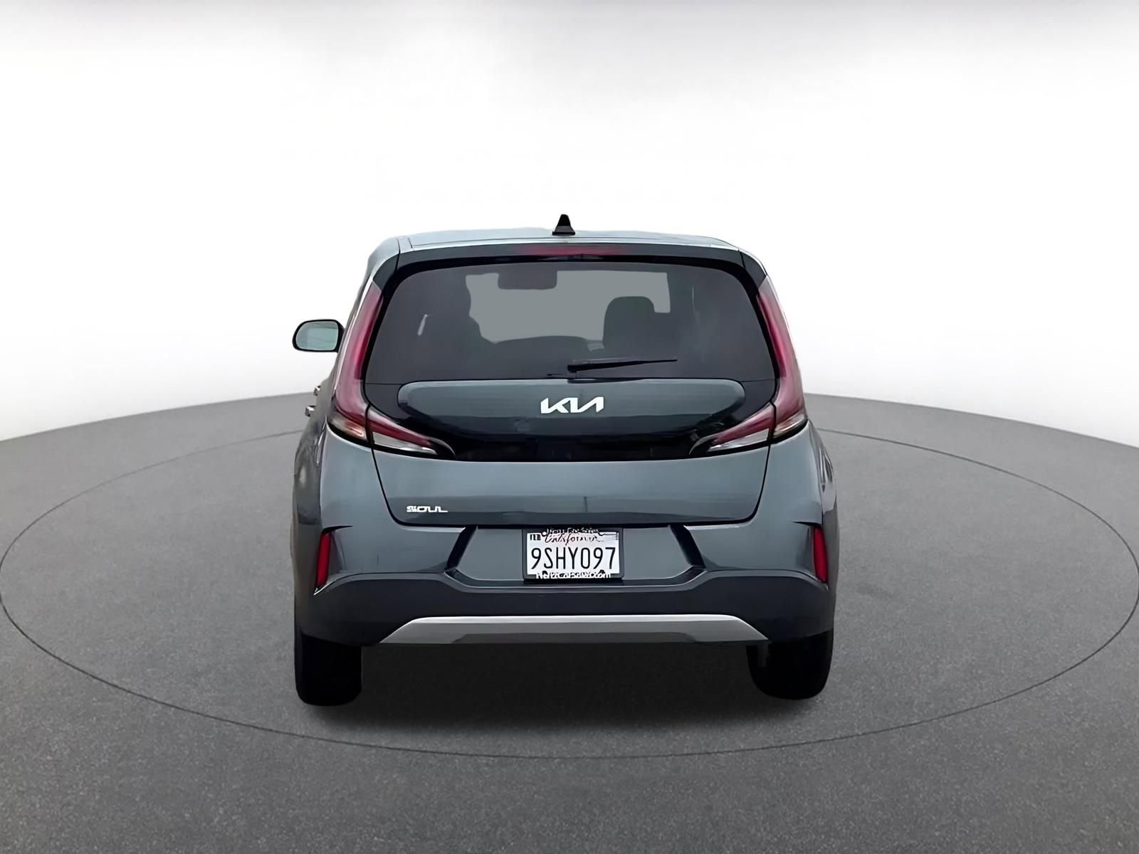 Used 2025 Kia Soul LX w/ LX Technology Package image 12