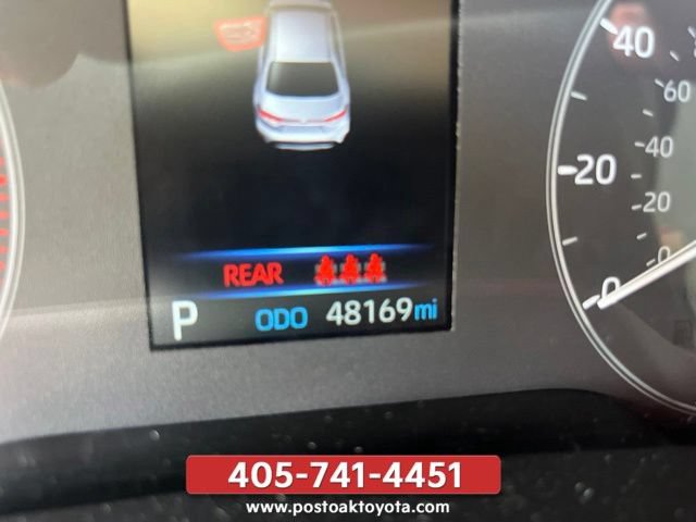 Used 2025 Toyota Corolla LE FWD image 11