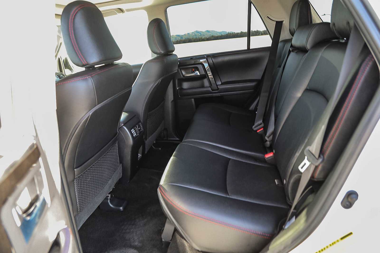 Certified 2024 Toyota 4Runner TRD Off-Road Premium image 19