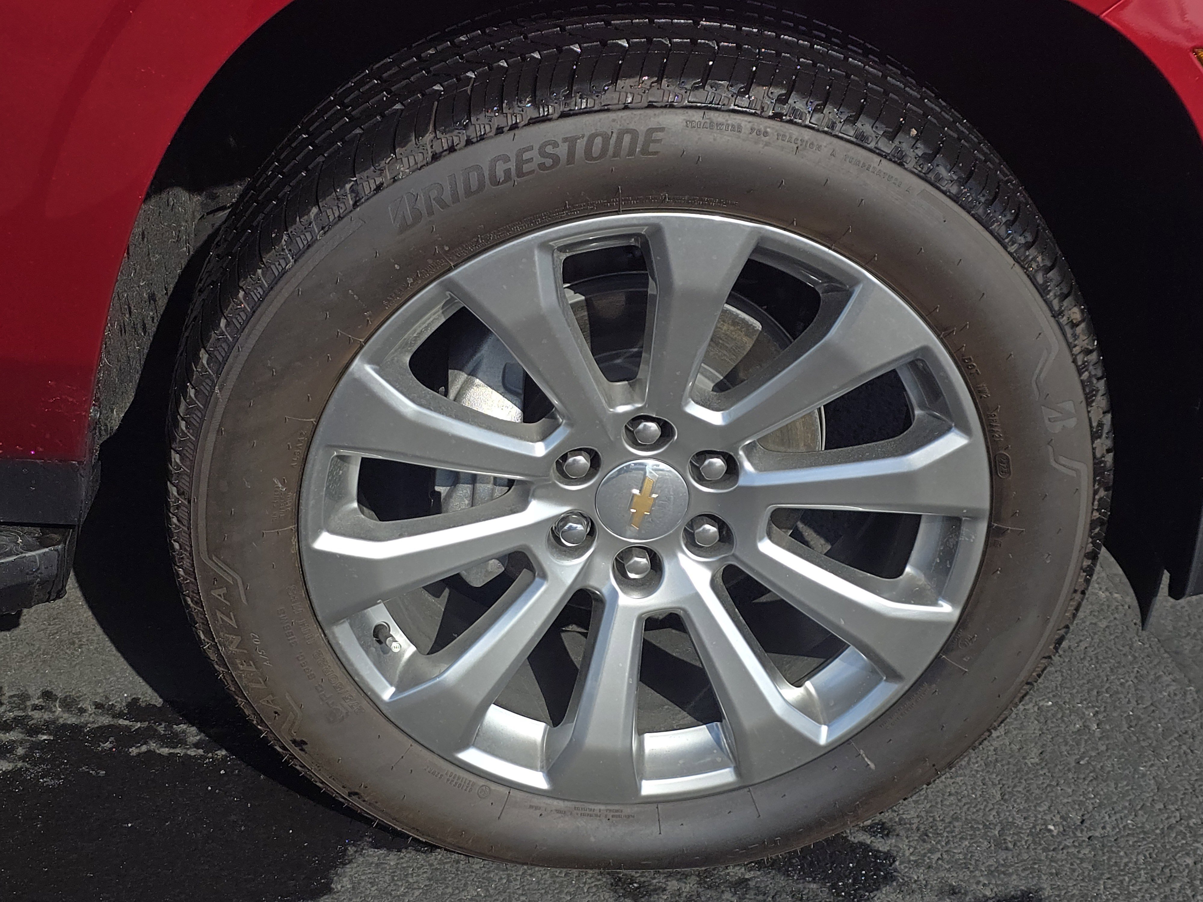 New 2025 Chevrolet Suburban Premier image 9