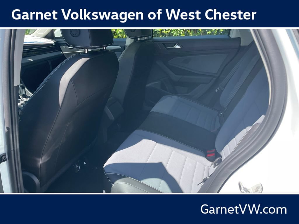 New 2026 Volkswagen Jetta SE FWD image 34