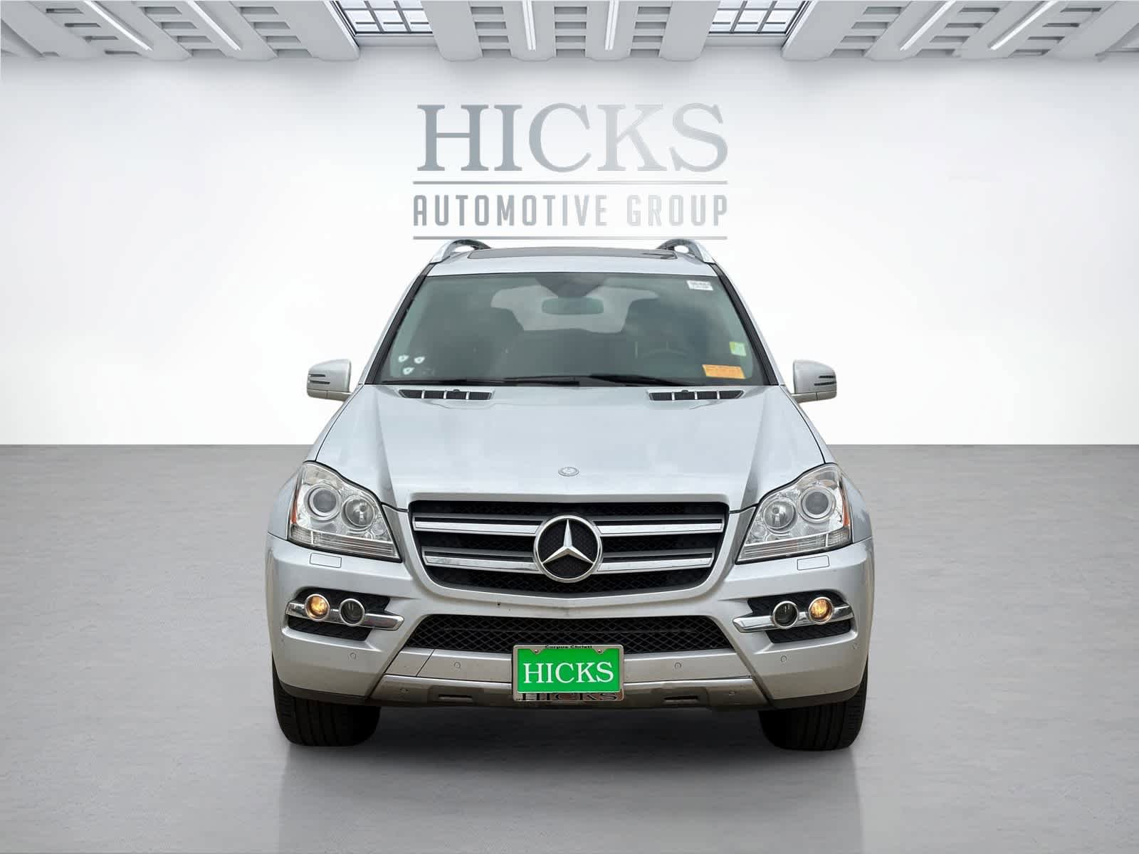 Used 2011 Mercedes-Benz GL 450 4MATIC image 2