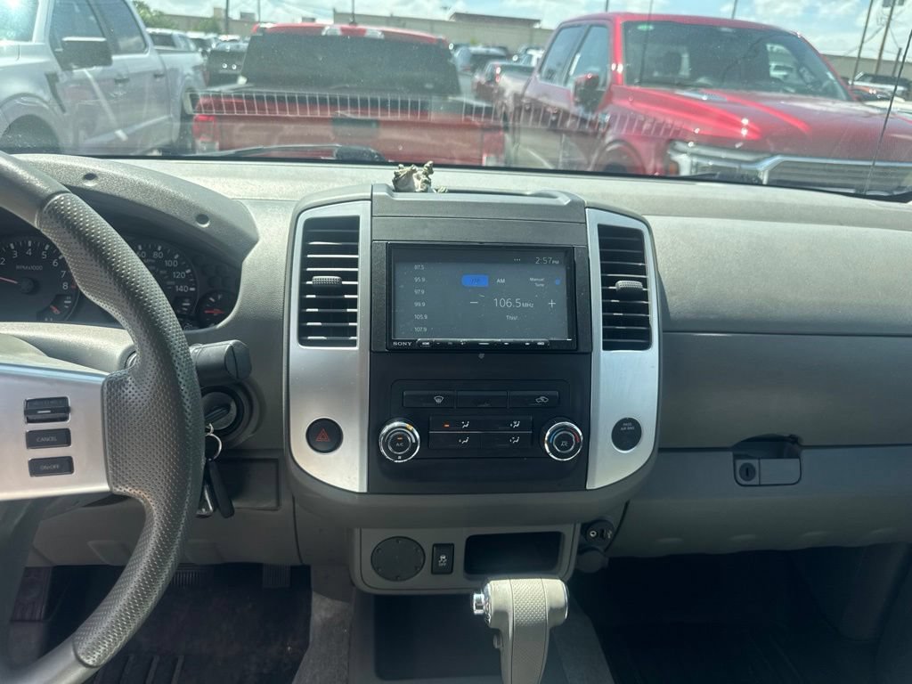 Used 2018 Nissan Frontier SV RWD image 25