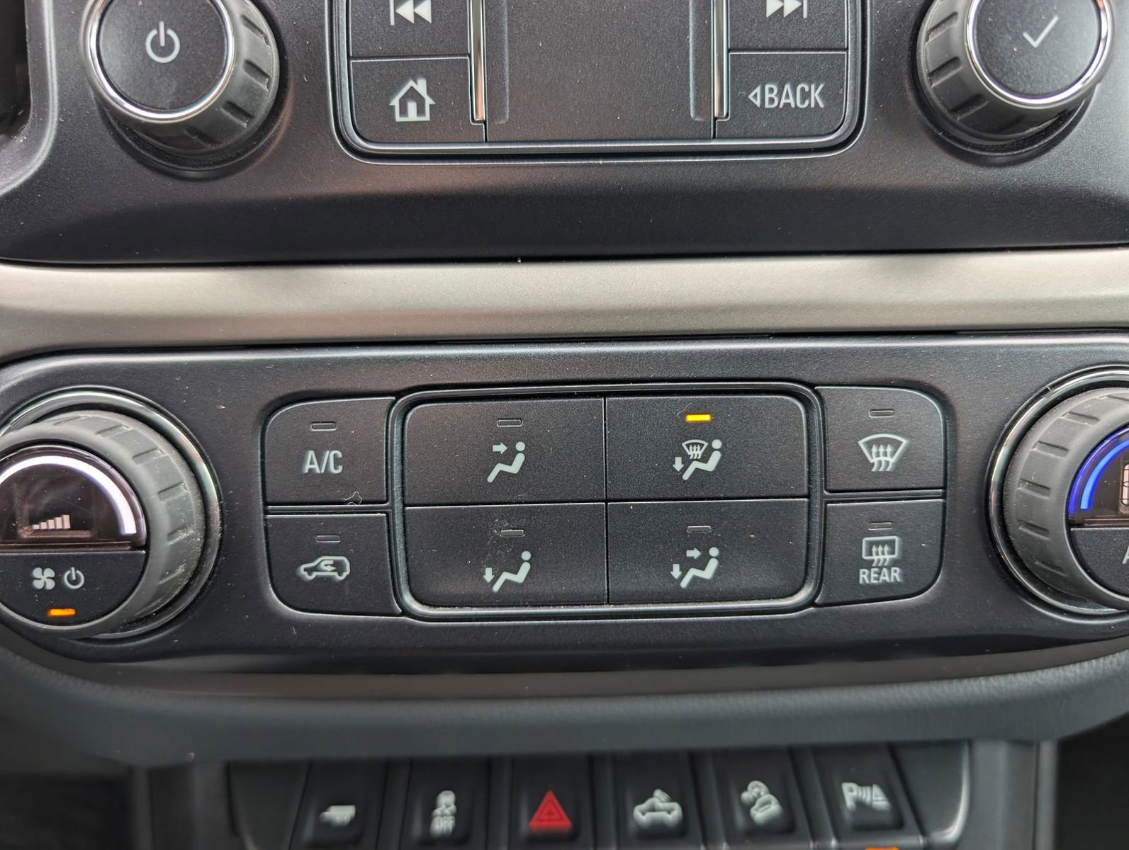 Used 2020 Chevrolet Colorado Z71 image 18