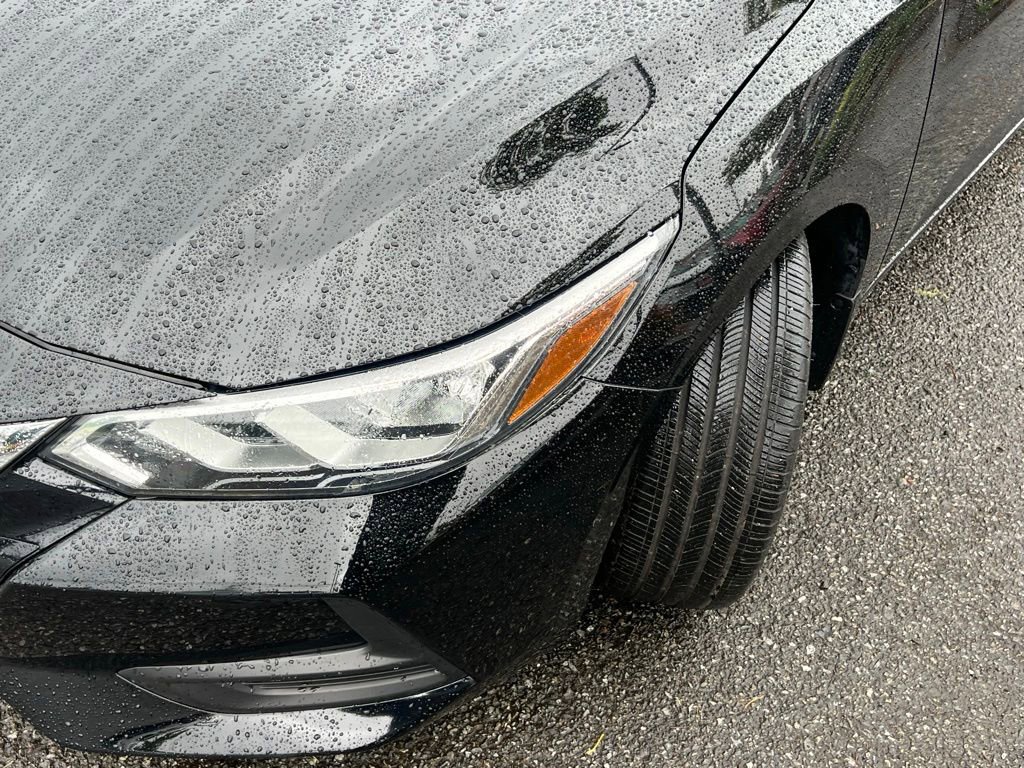 Used 2021 Nissan Sentra SV w/ SV Premium Package FWD image 3