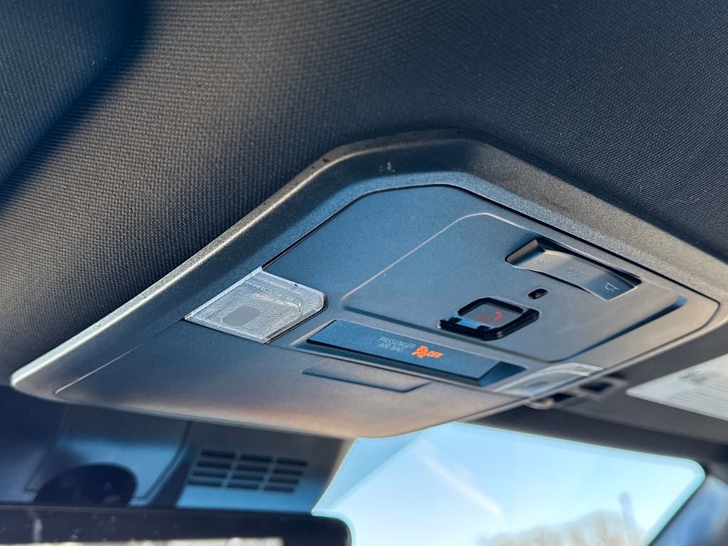 Used 2024 Toyota Tacoma TRD Off-Road image 28