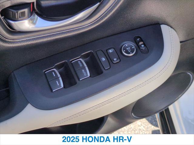 Used 2025 Honda HR-V EX-L image 13