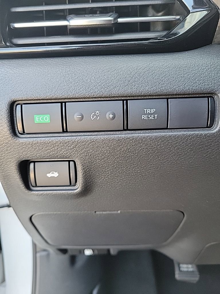 Certified 2024 Nissan Sentra SR image 22