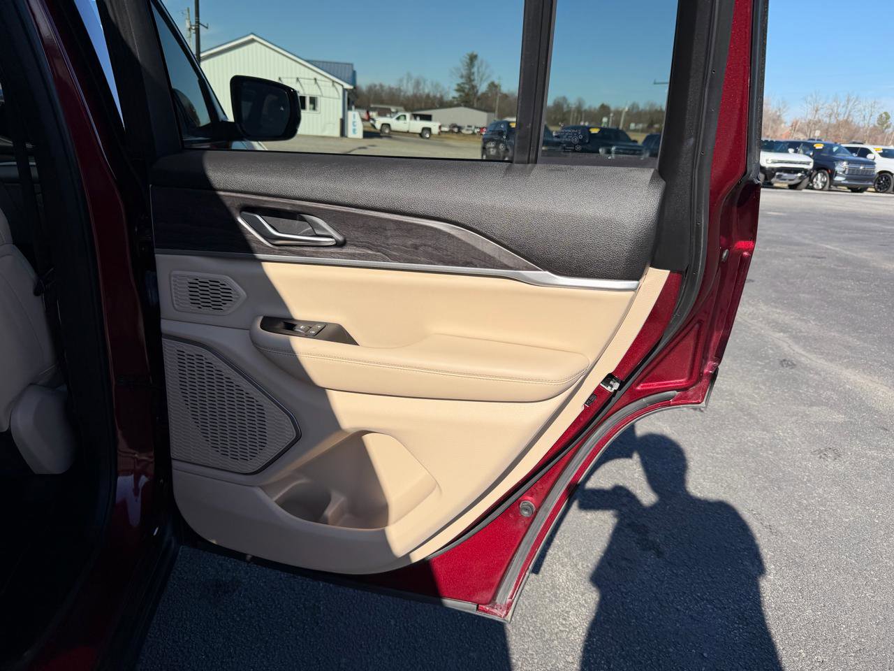 Used 2023 Jeep Grand Cherokee Limited w/ Trailer Tow Prep Group (B) image 16