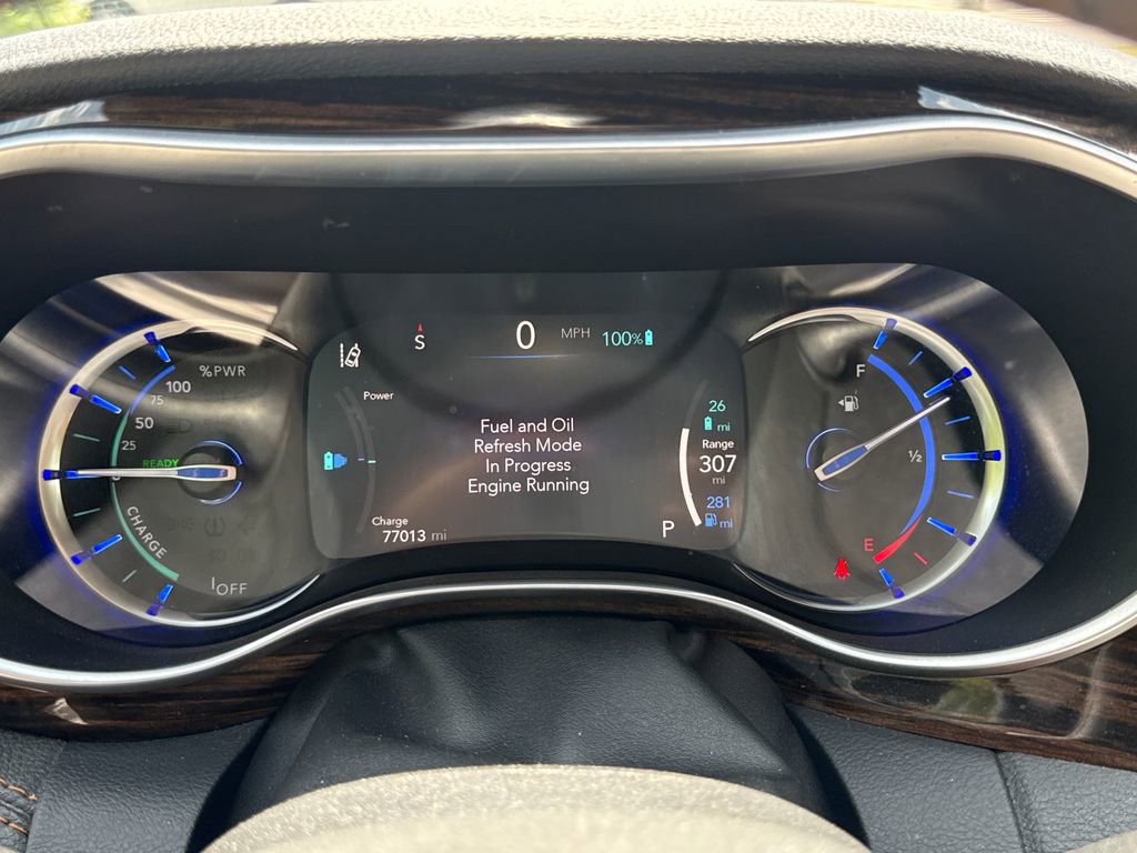 Used 2022 Chrysler Pacifica Pinnacle FWD image 20