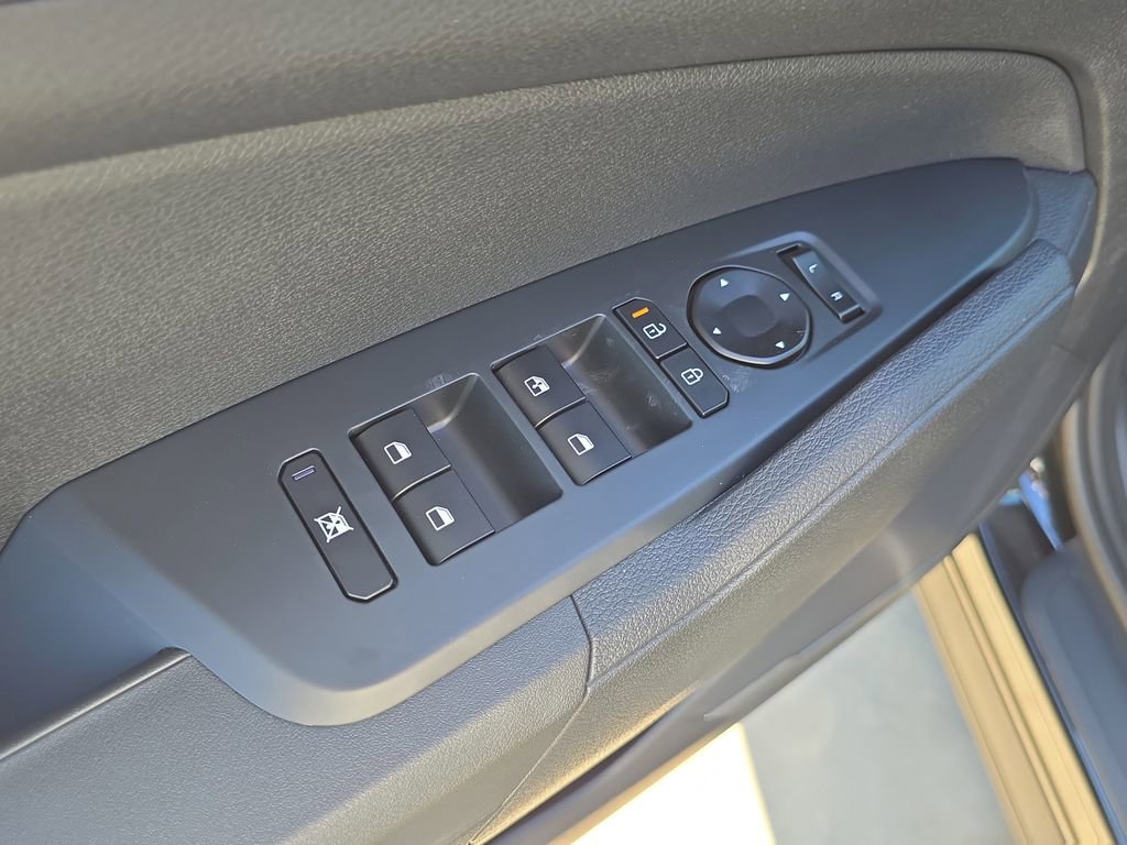 New 2026 Kia Sportage LX image 19