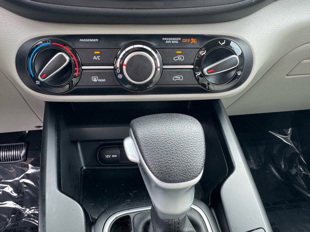 Used 2023 Kia Soul LX w/ LX Technology Package image 25