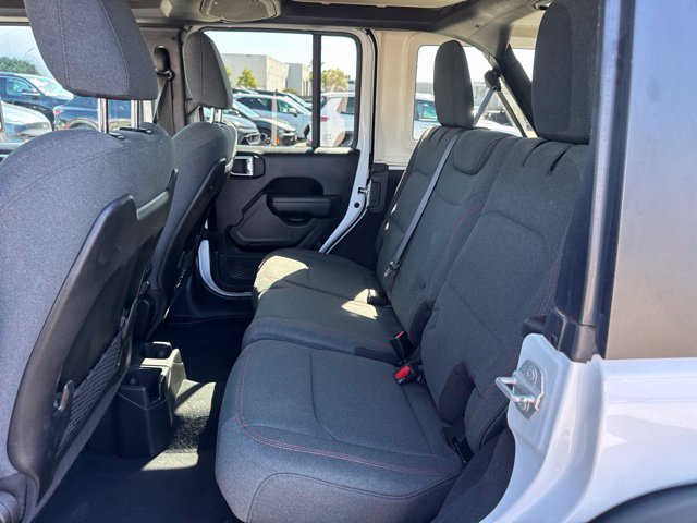 Used 2024 Jeep Wrangler Unlimited Rubicon AWD/4WD image 47