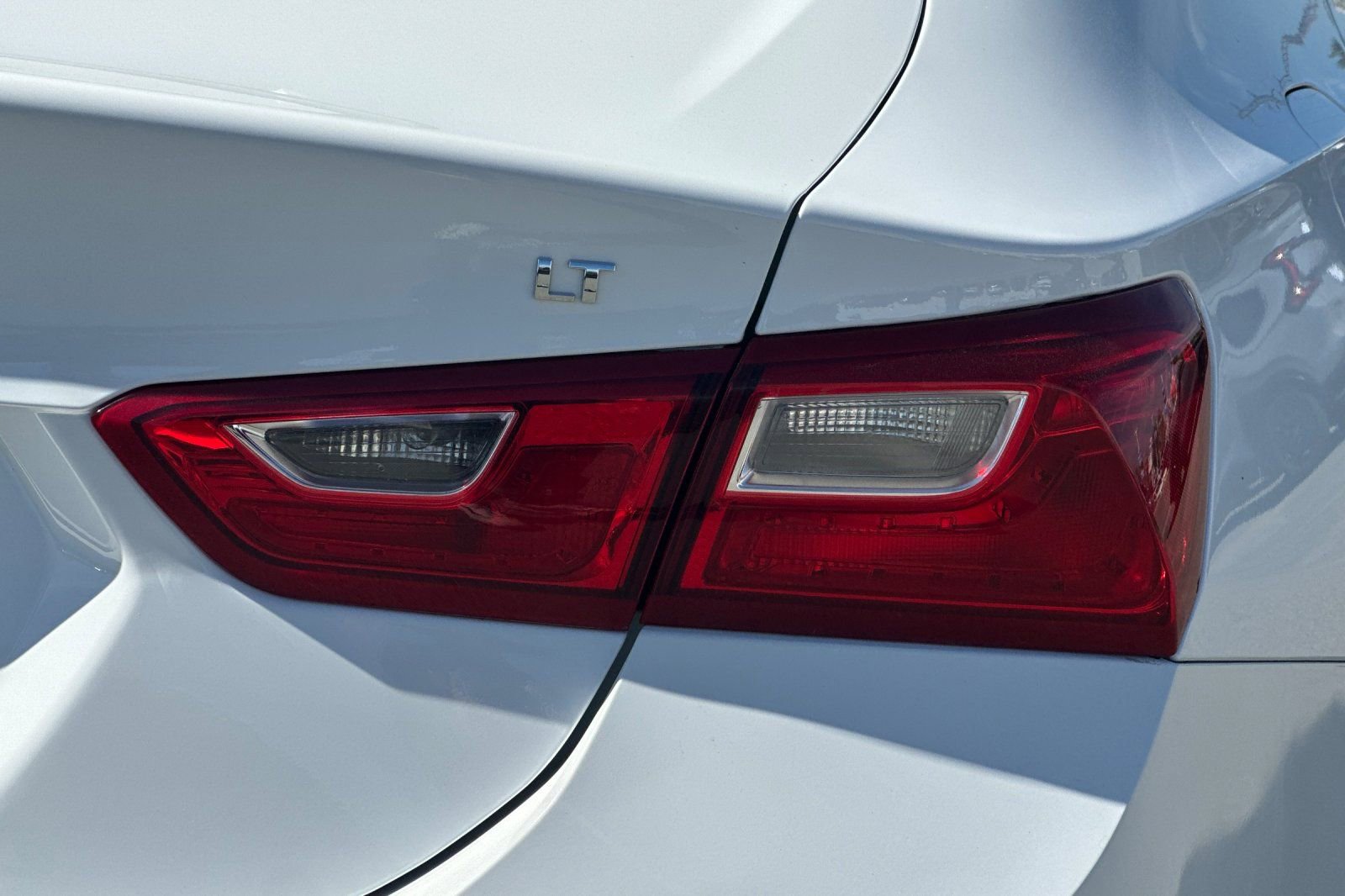 Used 2024 Chevrolet Malibu LT image 26