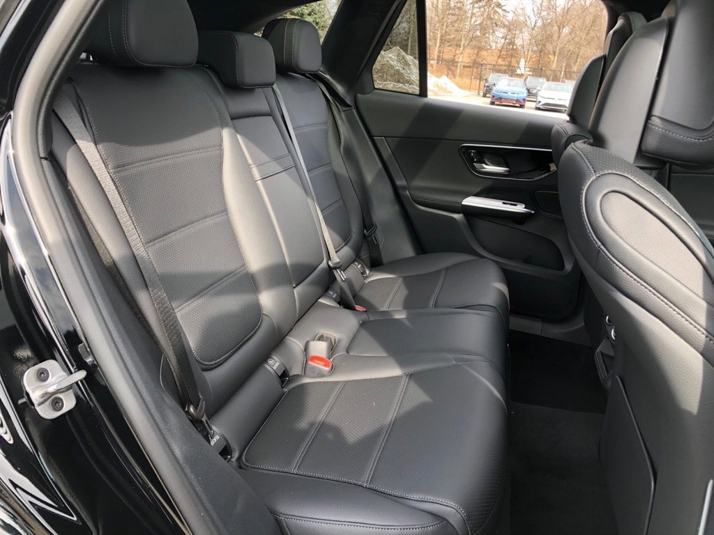 New 2026 Mercedes-Benz GLC 300 4MATIC image 36
