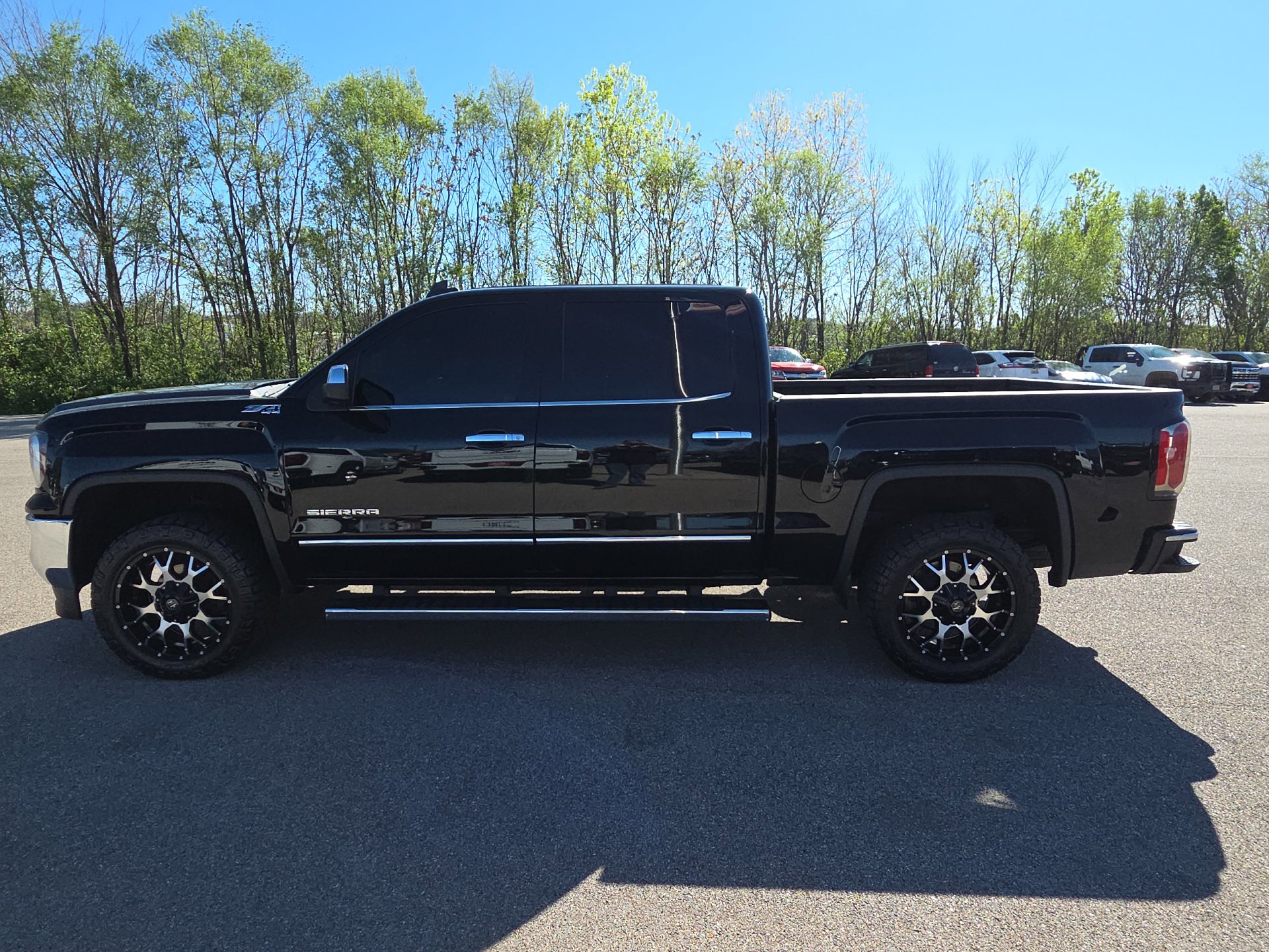 Used 2018 GMC Sierra 1500 SLT w/ SLT Premium Package image 5