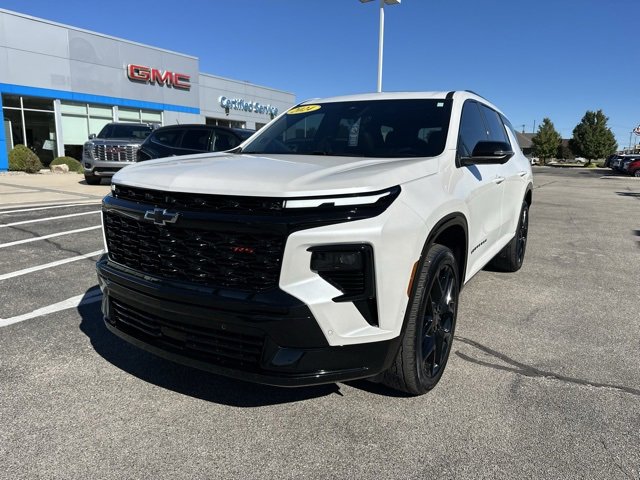 Used 2024 Chevrolet Traverse RS w/ LPO, Floor Liner Package image 2