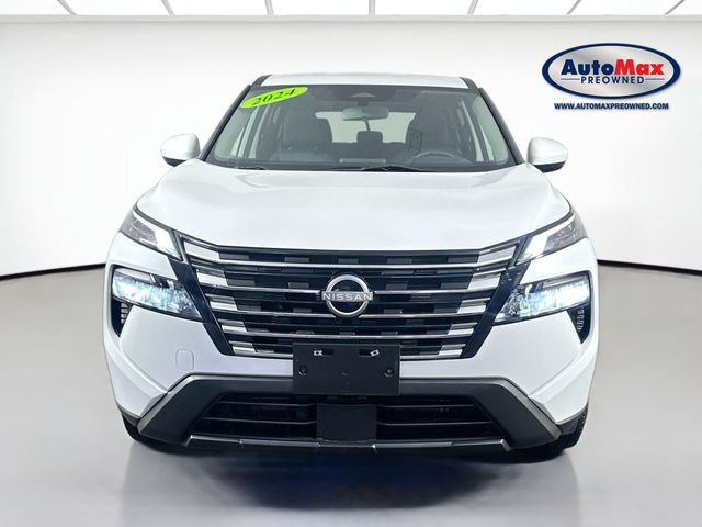 Used 2024 Nissan Rogue SV AWD/4WD image 6