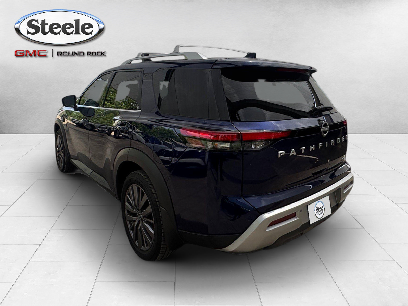 Used 2022 Nissan Pathfinder SL w/ SL Premium Package FWD image 3
