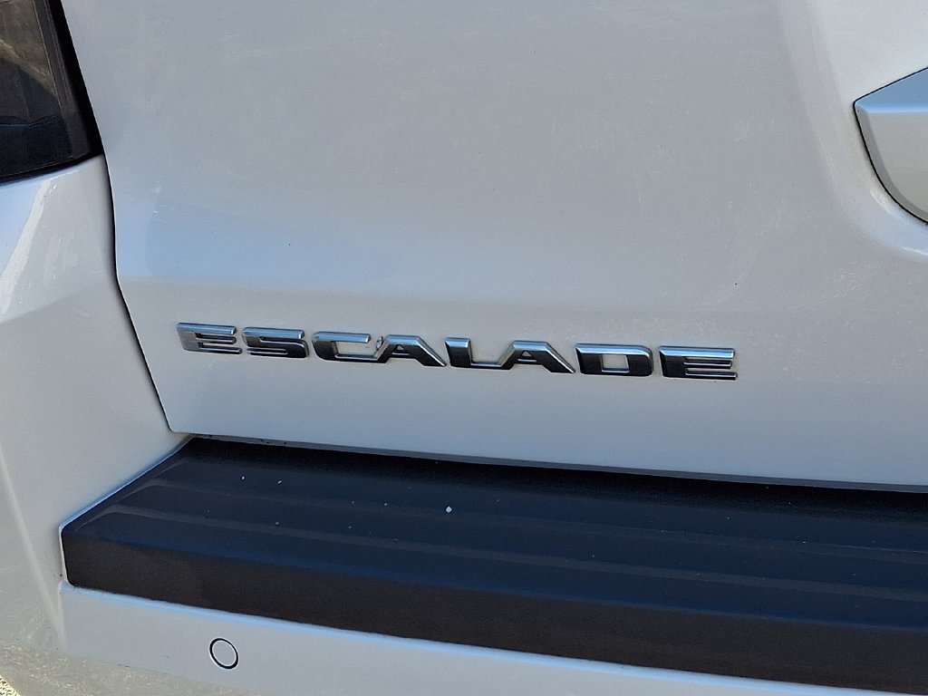 Used 2020 Cadillac Escalade Luxury AWD/4WD image 34