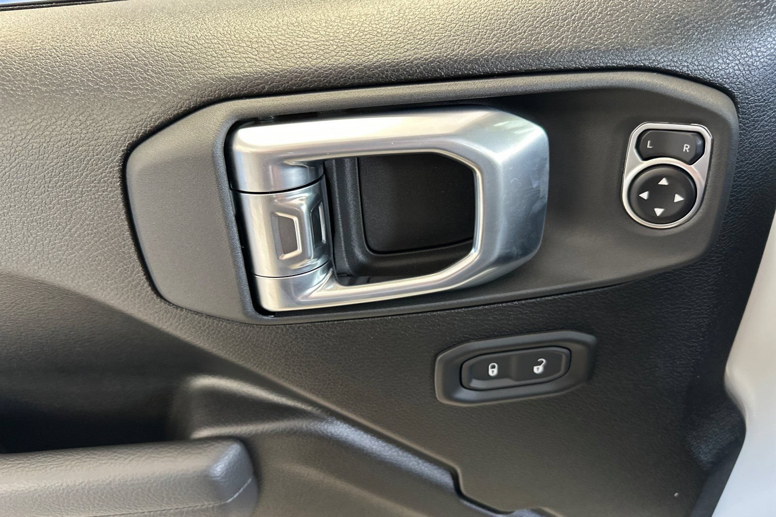 New 2026 Jeep Wrangler Unlimited Sport AWD/4WD image 8