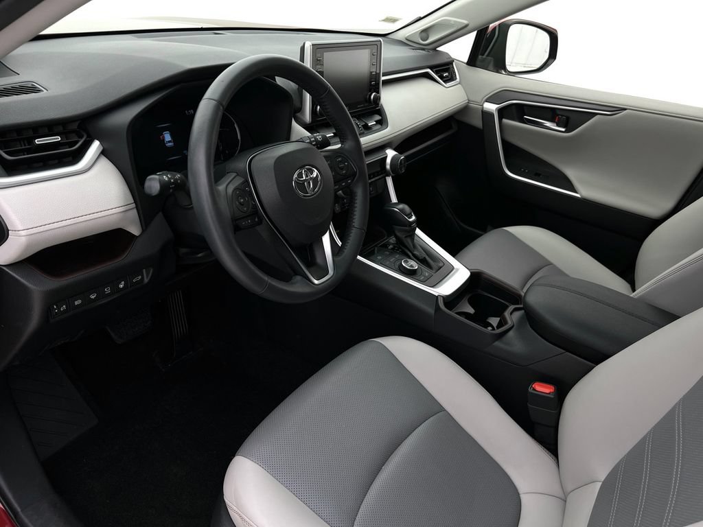 Used 2021 Toyota RAV4 Limited AWD/4WD image 12