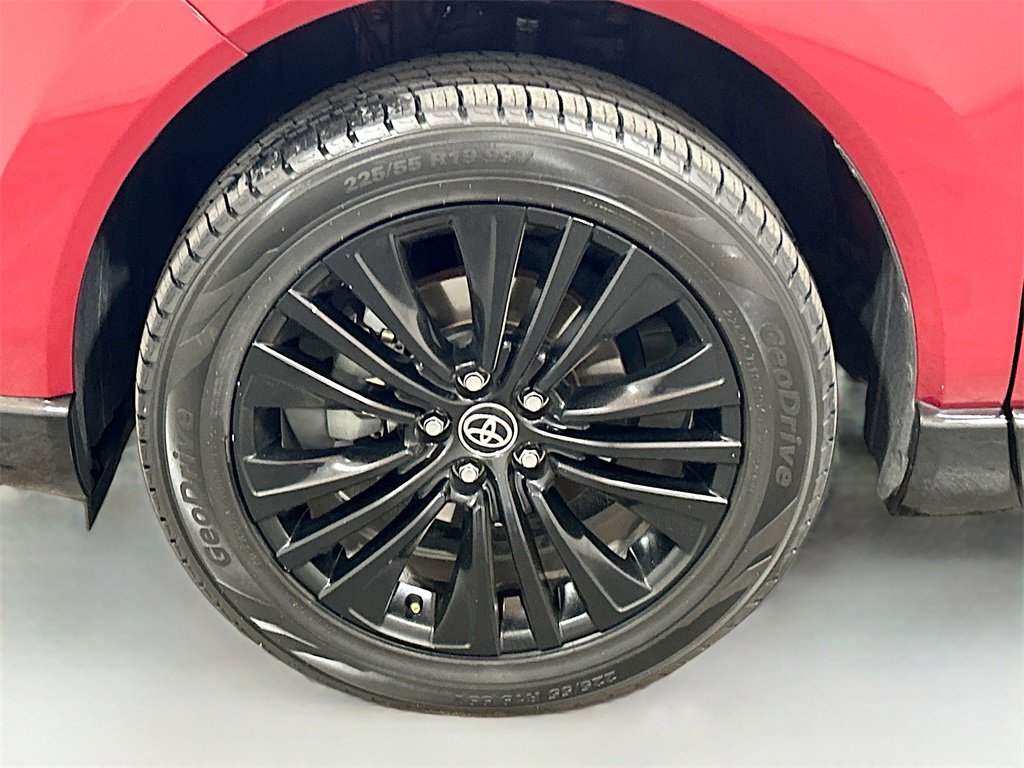 Used 2023 Toyota Venza Nightshade image 27