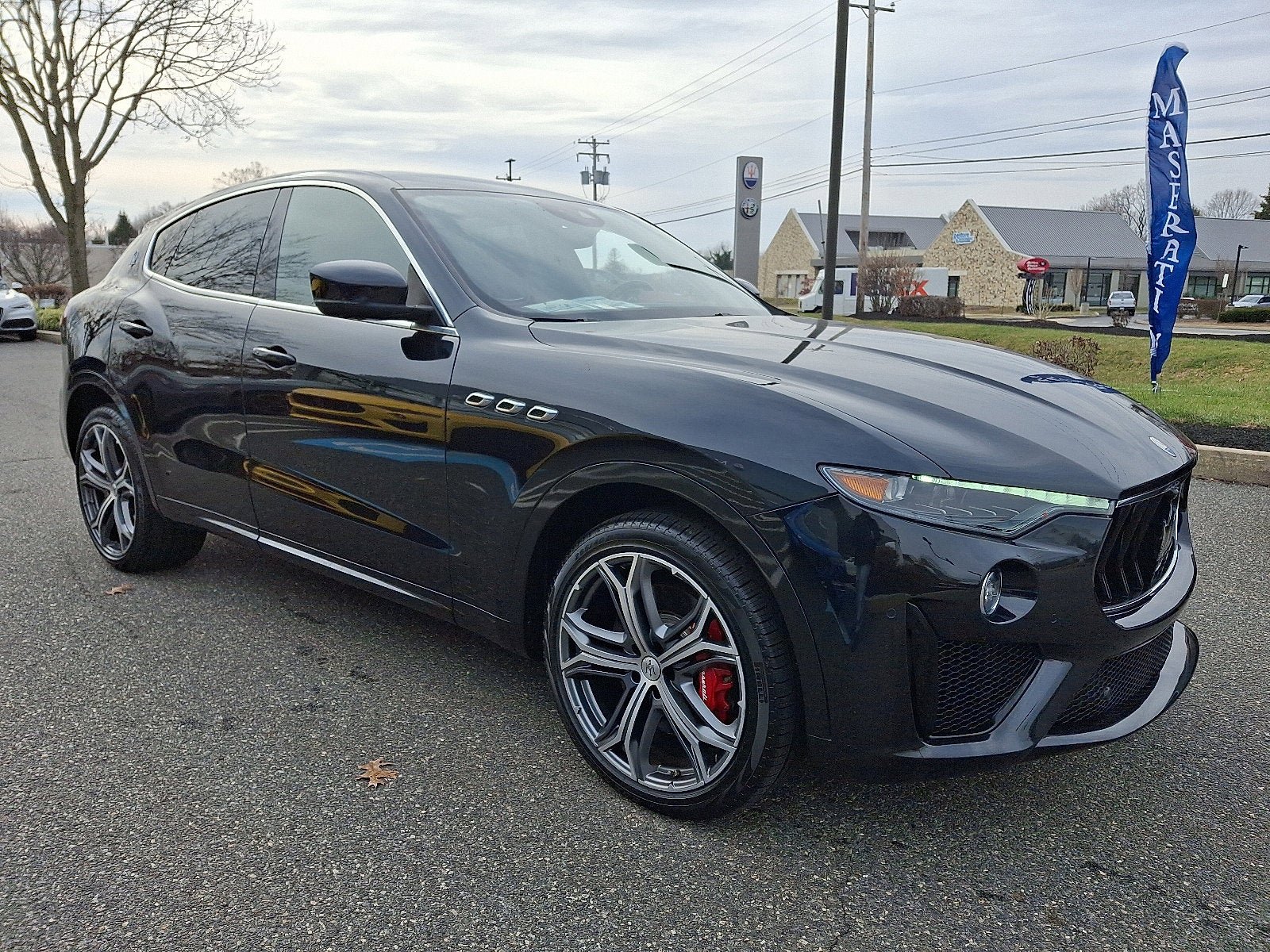 Used 2019 Maserati Levante GTS AWD/4WD image 3