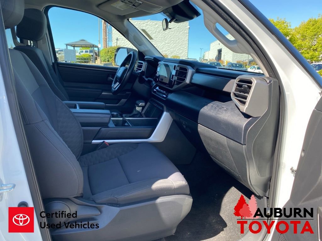 Used 2022 Toyota Tundra SR5 w/ SR5 Convenience Package AWD/4WD image 15