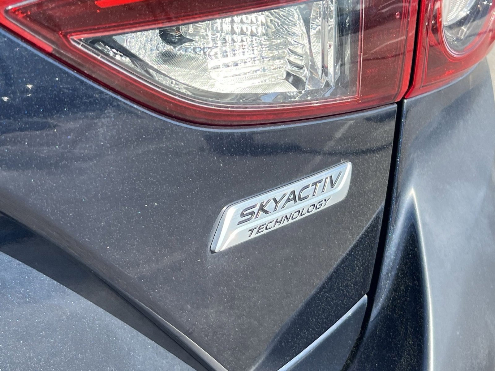 Used 2018 MAZDA MAZDA3 Sport image 27