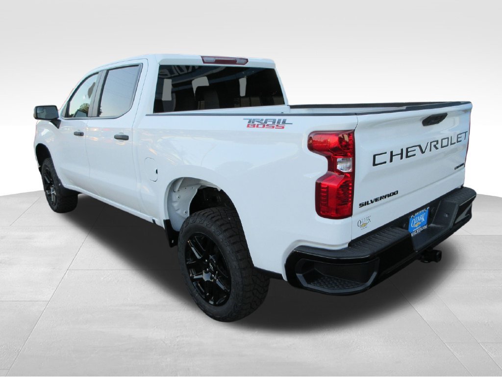 New 2026 Chevrolet Silverado 1500 Custom Trail Boss w/ LPO, Dark Essentials Package AWD/4WD image 3